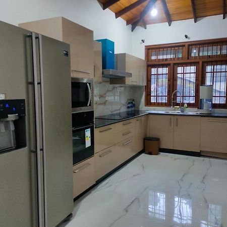 Heaven Palace Kandy Bagian luar foto