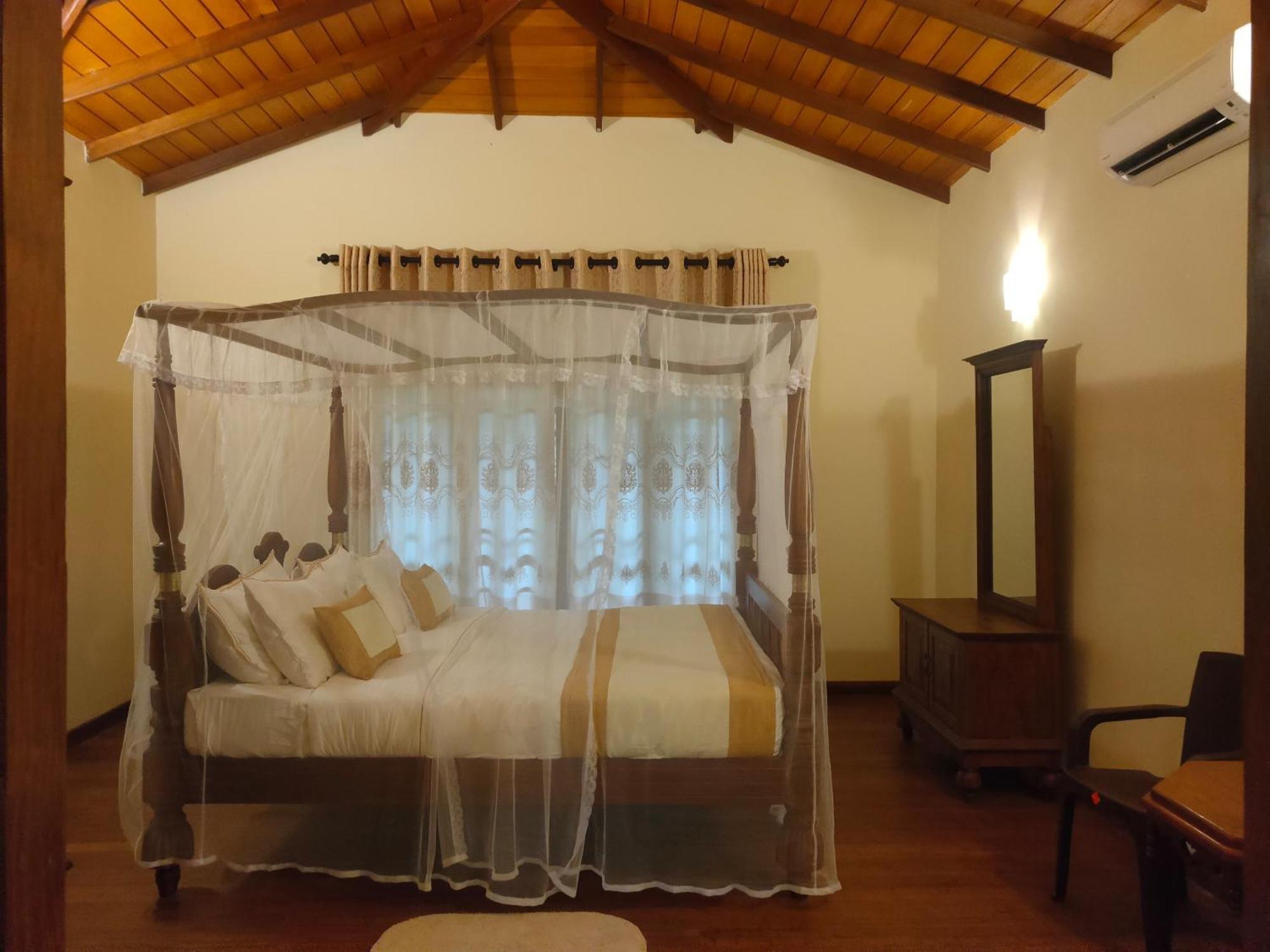 Heaven Palace Kandy Bagian luar foto