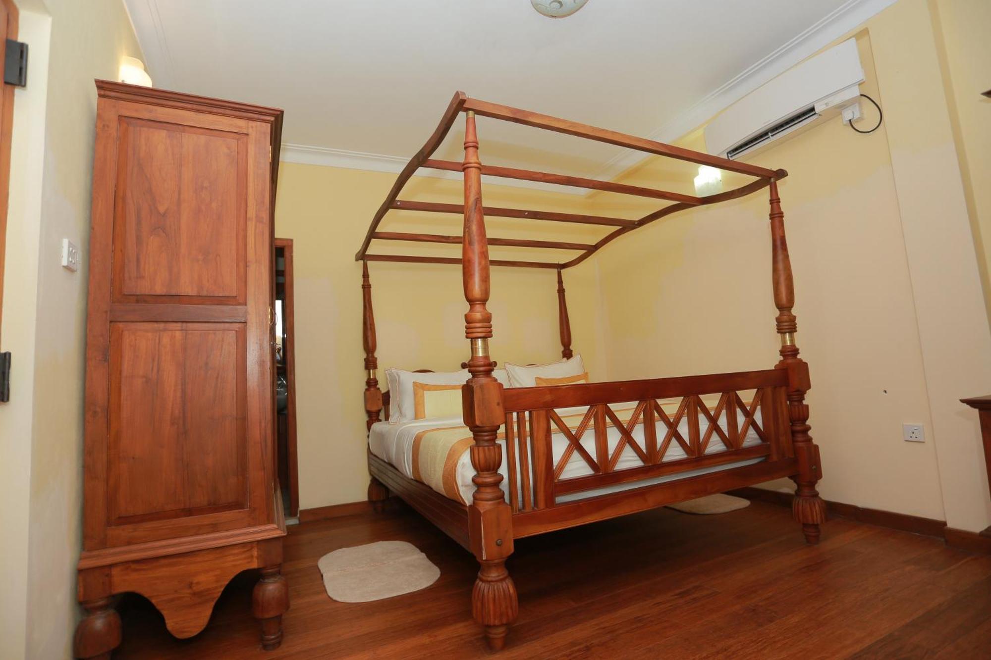 Heaven Palace Kandy Bagian luar foto