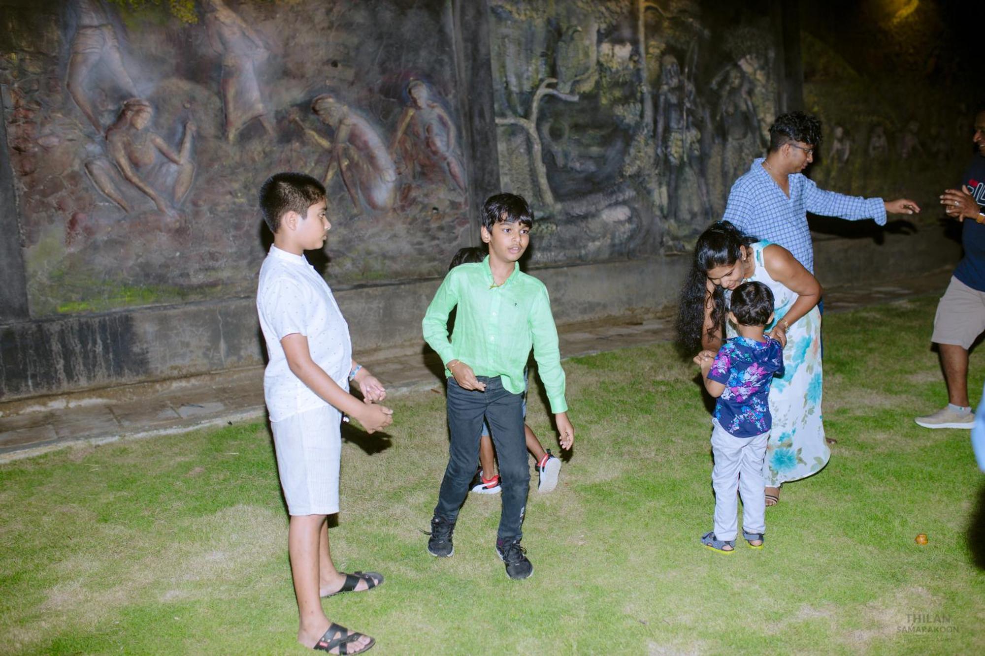 Heaven Palace Kandy Bagian luar foto